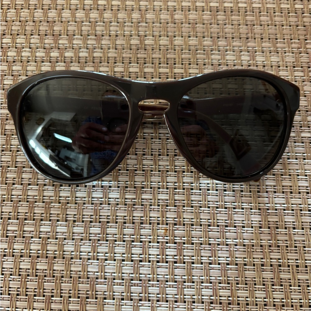 Fendi 100% Authentic FS 5187 207 Ladies Sunglasses + Case